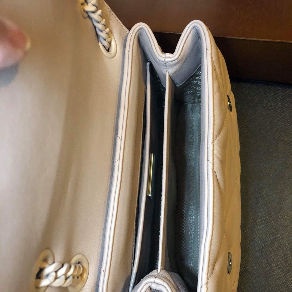 ❤️❤️SOLD❤️❤️Prada nappa small spectrum  bag - Picture 3 of 11